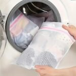 Laundry Mesh Bags 4-Pack, Durable Zippered Wash Bags for Protecting Clothes and Delicateshe Washing Machine, Laundry Bags - Image 4